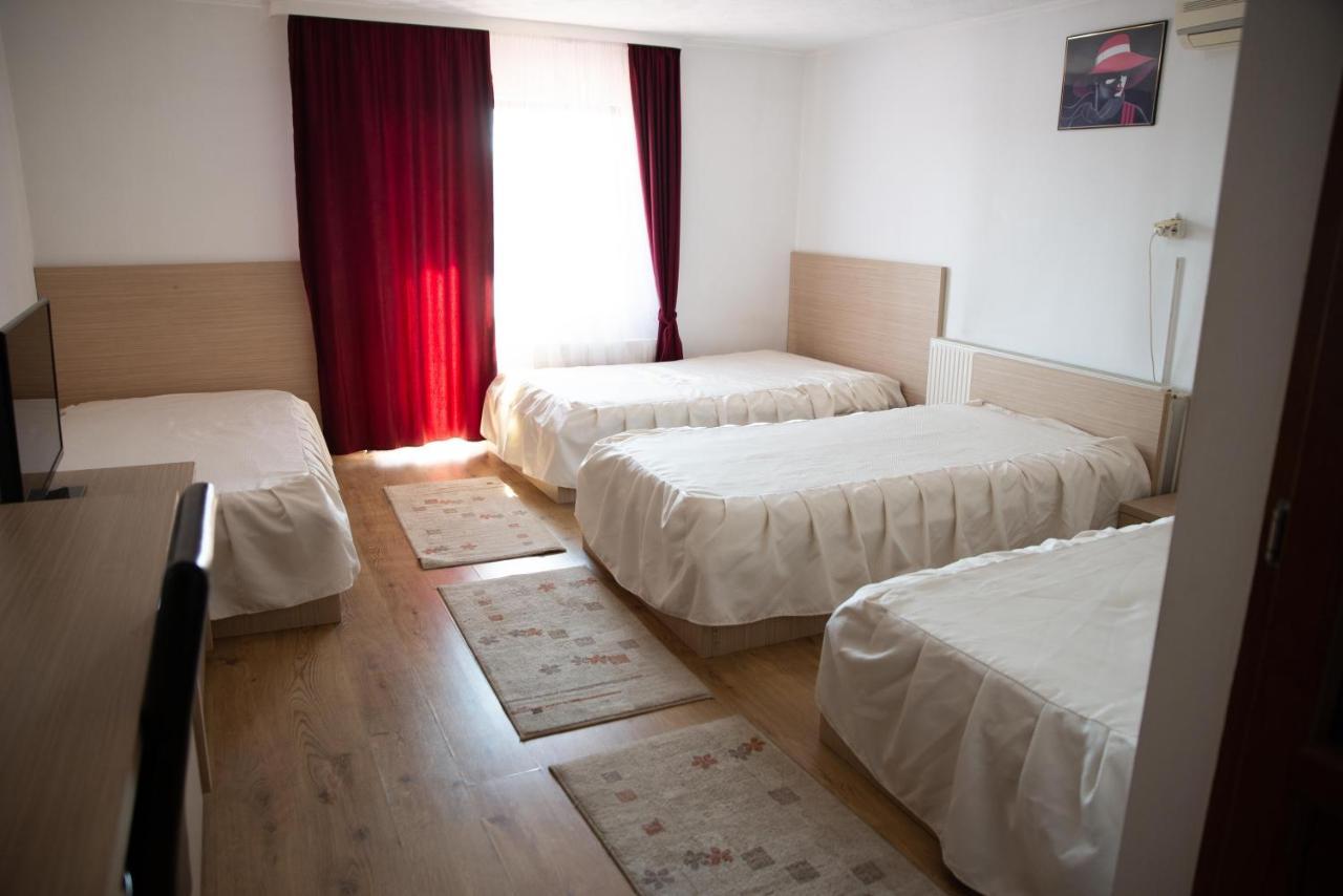 Motel Moara Veche Sacalaseni Екстер'єр фото