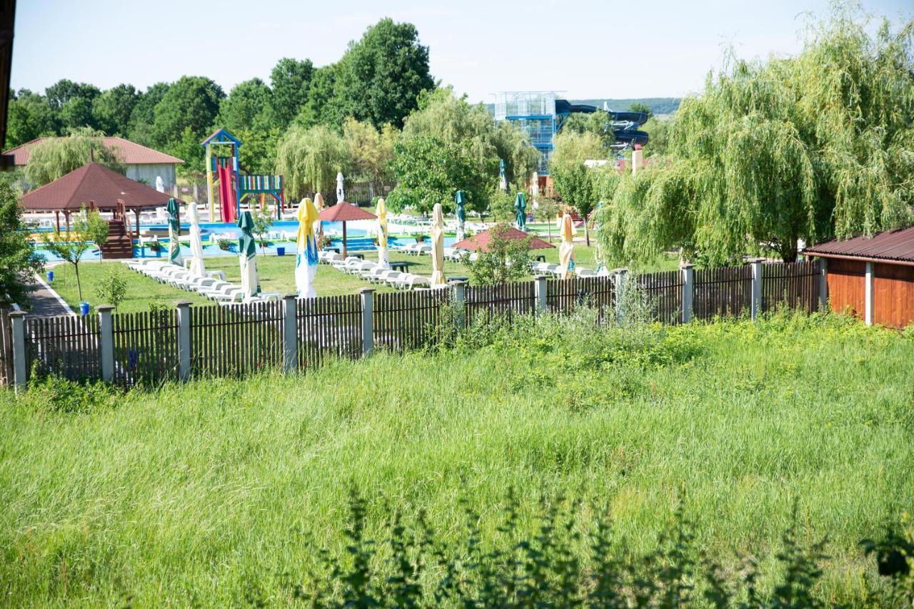 Motel Moara Veche Sacalaseni Екстер'єр фото