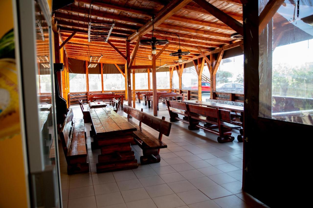 Motel Moara Veche Sacalaseni Екстер'єр фото