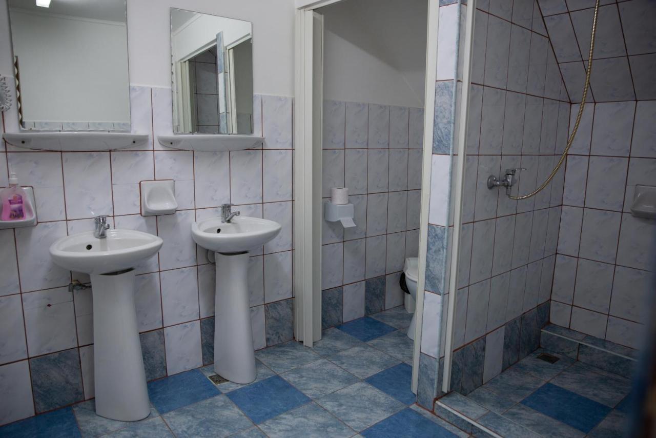 Motel Moara Veche Sacalaseni Екстер'єр фото