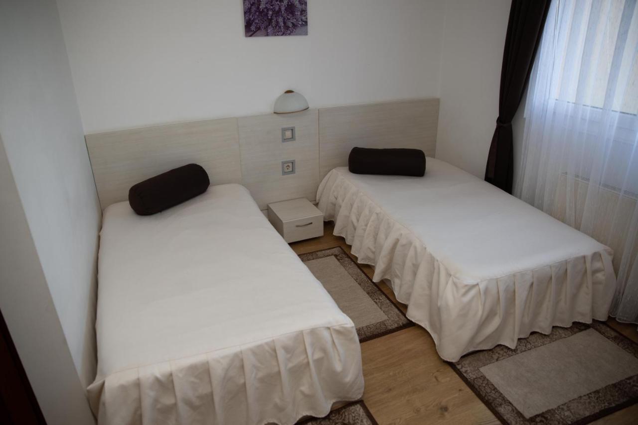 Motel Moara Veche Sacalaseni Екстер'єр фото