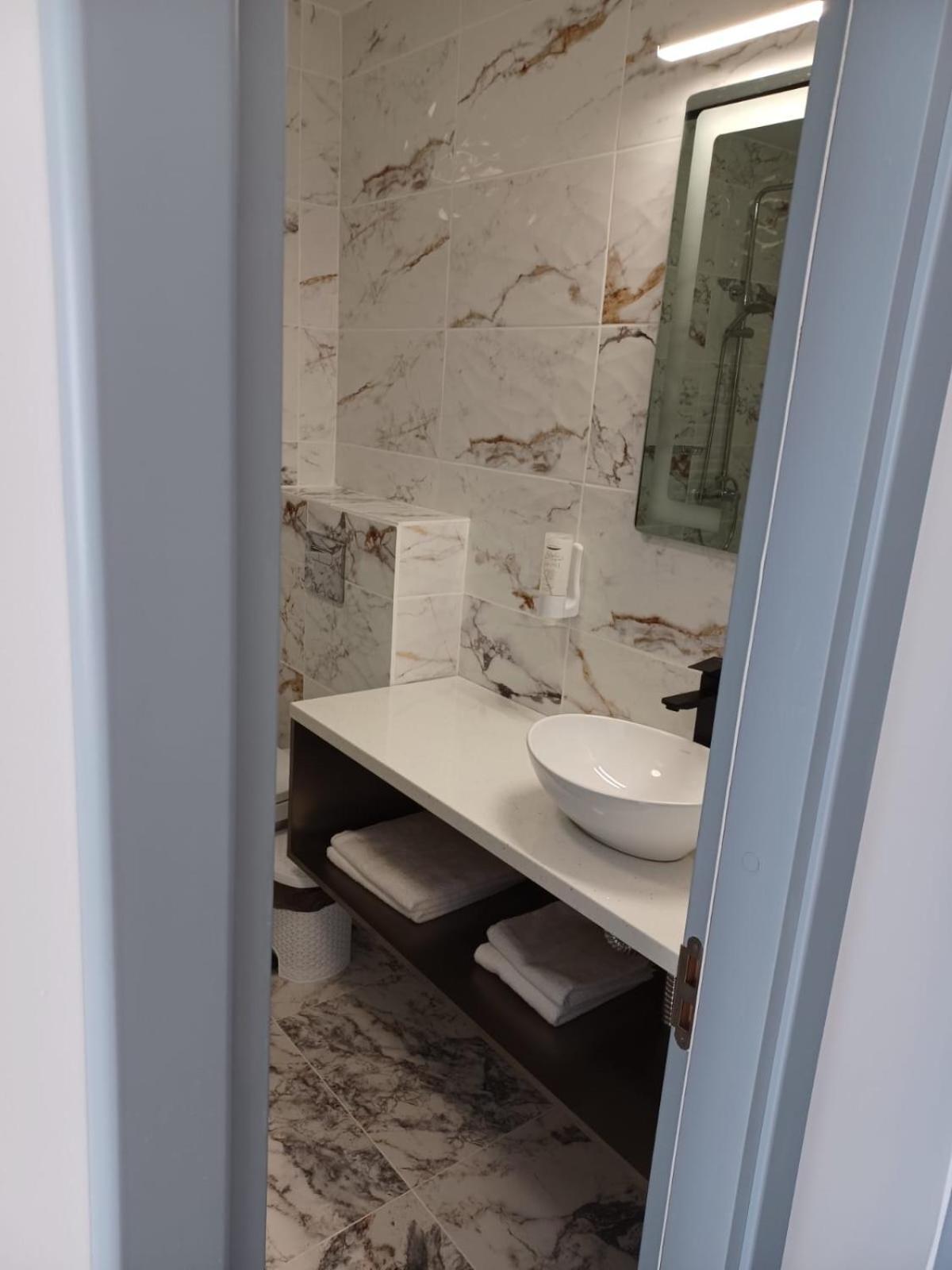 Motel Moara Veche Sacalaseni Екстер'єр фото