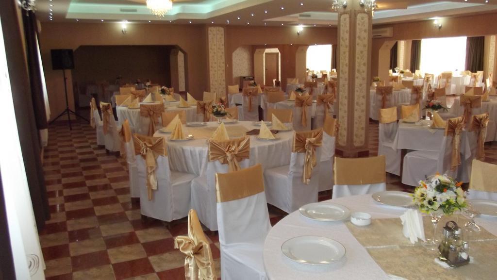 Motel Moara Veche Sacalaseni Екстер'єр фото