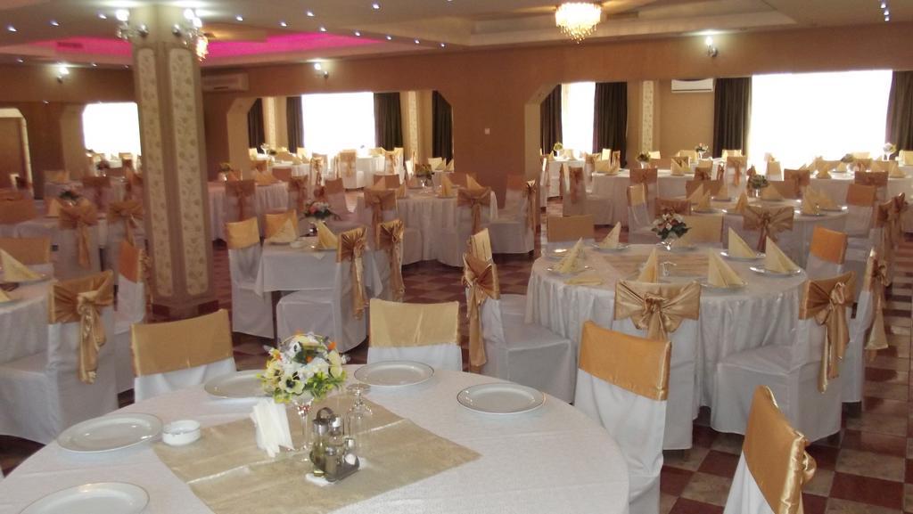 Motel Moara Veche Sacalaseni Екстер'єр фото